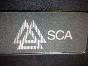 Pyramide und Dreieck ohne Auge Logo SCA