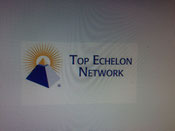 Pyramide und Dreieck ohne Auge Logo Top Echelon Network