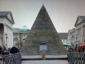 Pyramide und Dreieck ohne Auge Gebäude Denkmäler Karlsruhe