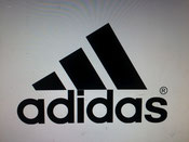 Pyramide und Dreieck ohne Auge Logo Adidas